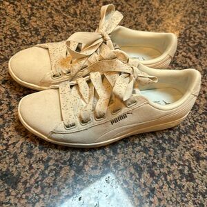 Puma Womens Vikky Ribbon Dots Sneaker White Lace Up 8.5 M